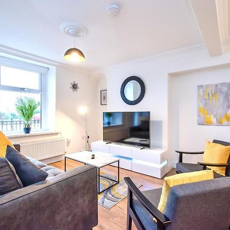 Casa One Hundred - A Beautiful 4 Bed House On The Beach Front Swansea Dış mekan fotoğraf