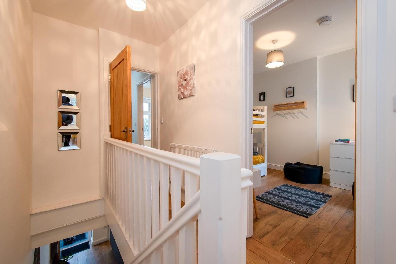 Casa One Hundred - A Beautiful 4 Bed House On The Beach Front Swansea Dış mekan fotoğraf