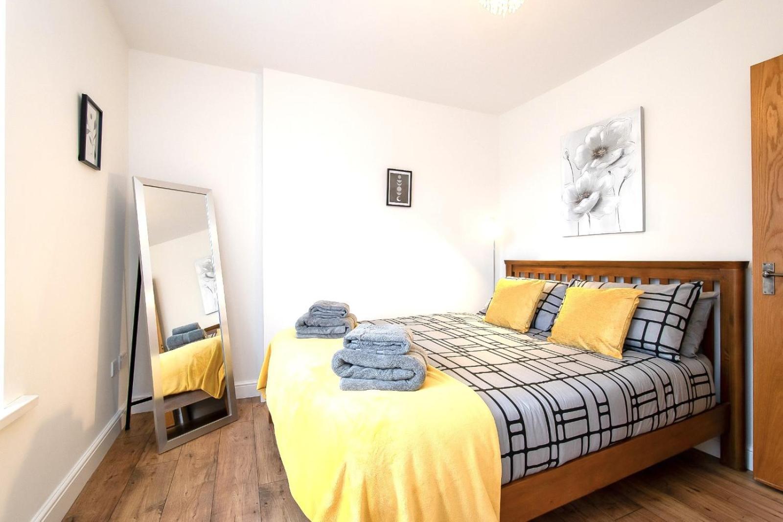 Casa One Hundred - A Beautiful 4 Bed House On The Beach Front Swansea Dış mekan fotoğraf